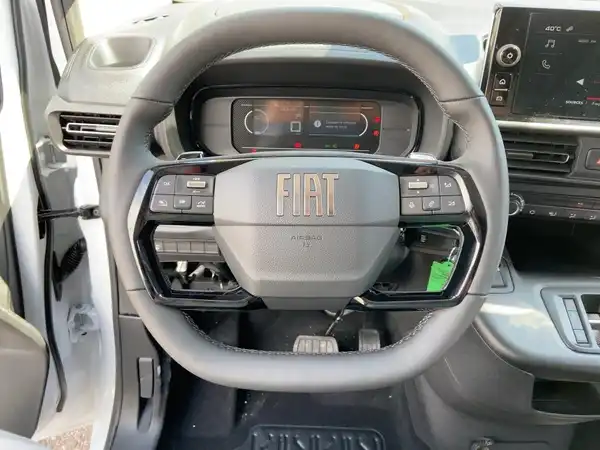 FIAT DOBLO (8/15)