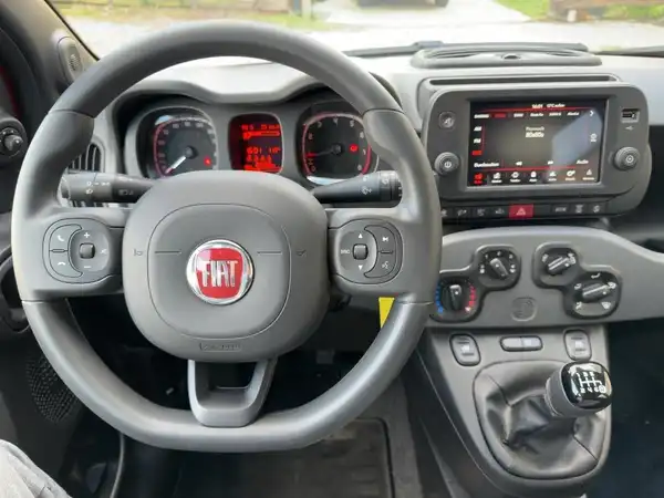 FIAT PANDA (8/15)