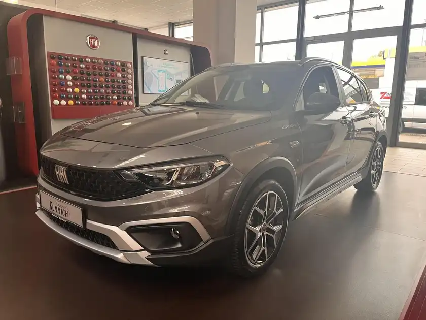 FIAT TIPO (1/14)
