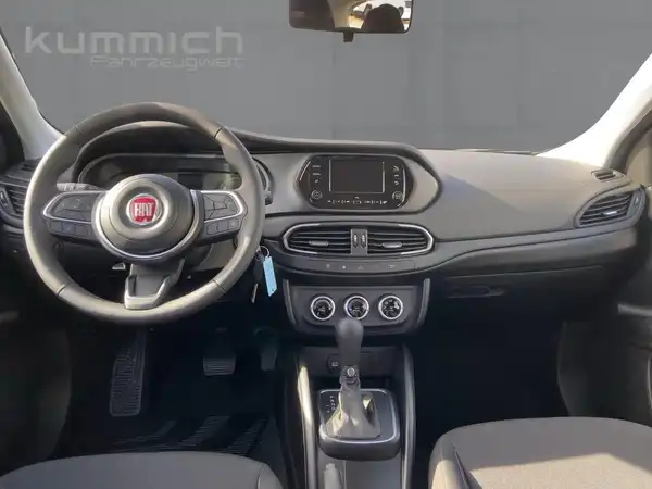 FIAT TIPO (8/15)