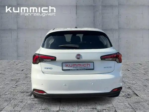 FIAT TIPO (5/15)
