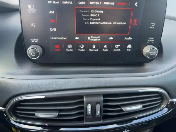 FIAT TIPO (10/15)