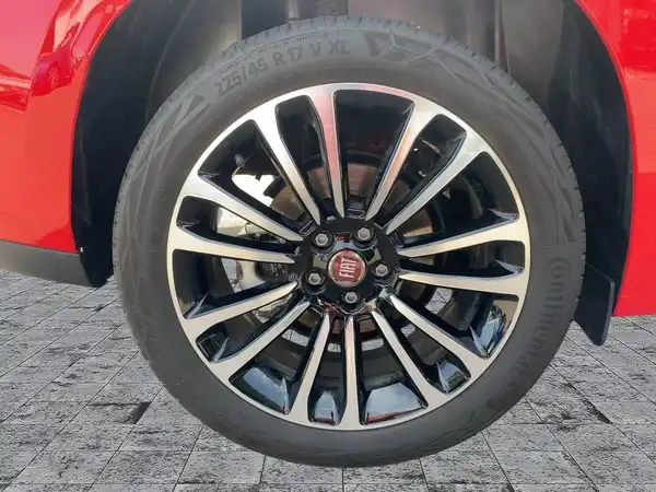 FIAT TIPO (7/15)