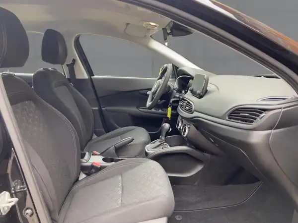FIAT TIPO (11/15)