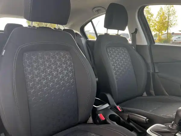 FIAT TIPO (6/12)