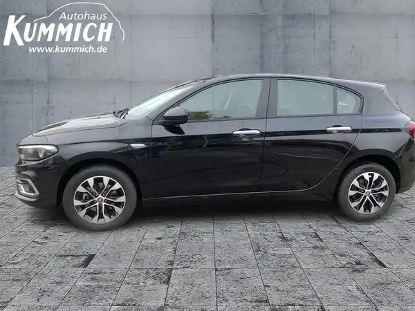 FIAT TIPO (6/15)
