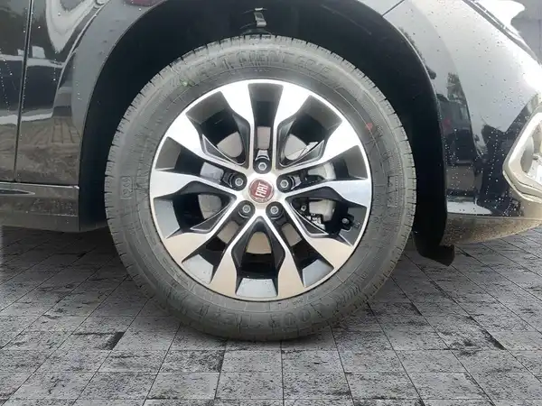 FIAT TIPO (7/15)