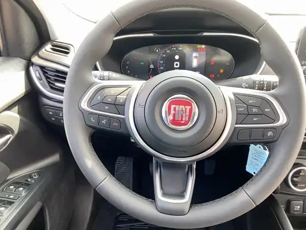 FIAT TIPO (9/15)