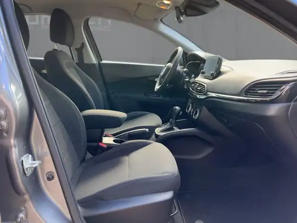 FIAT TIPO (11/15)