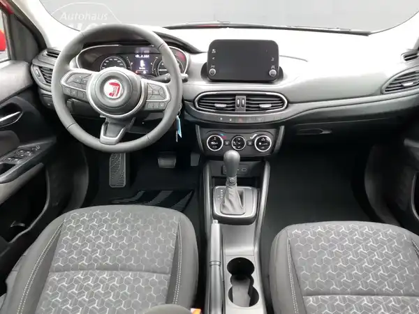 FIAT TIPO (8/15)