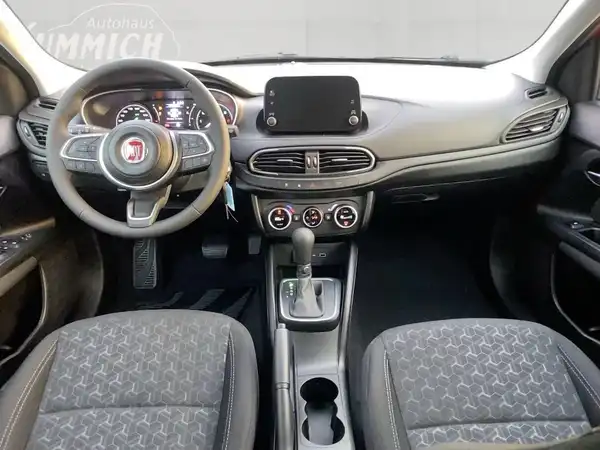 FIAT TIPO (9/15)