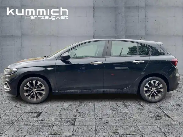 FIAT TIPO (6/15)