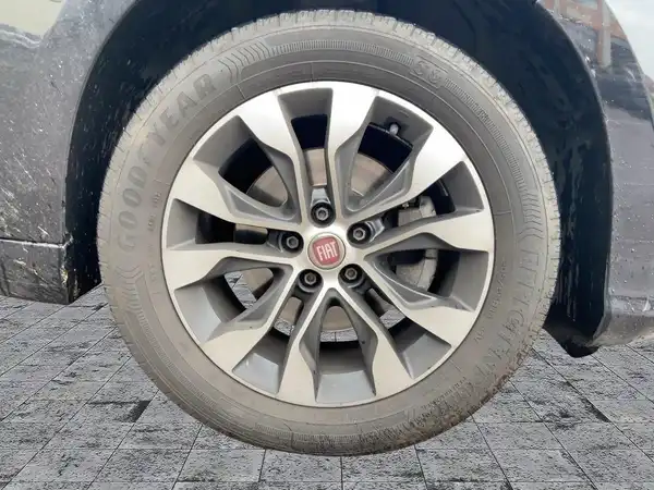 FIAT TIPO (7/15)