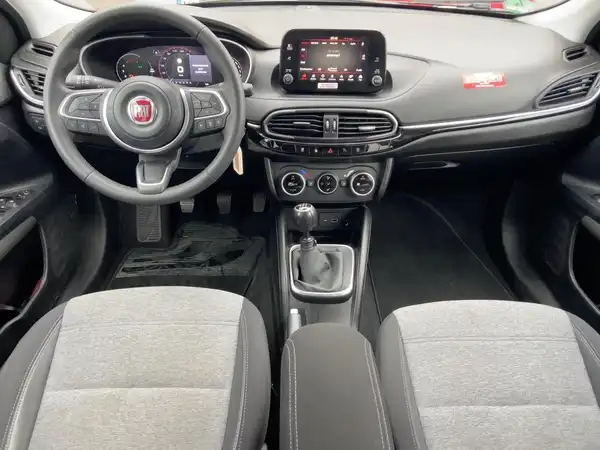 FIAT TIPO (8/14)