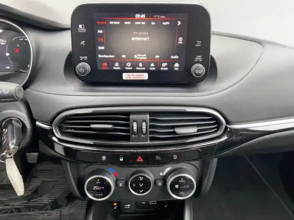 FIAT TIPO (10/14)