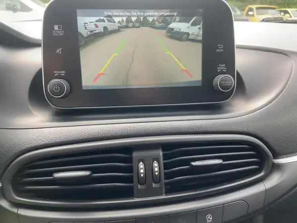 FIAT TIPO (14/15)