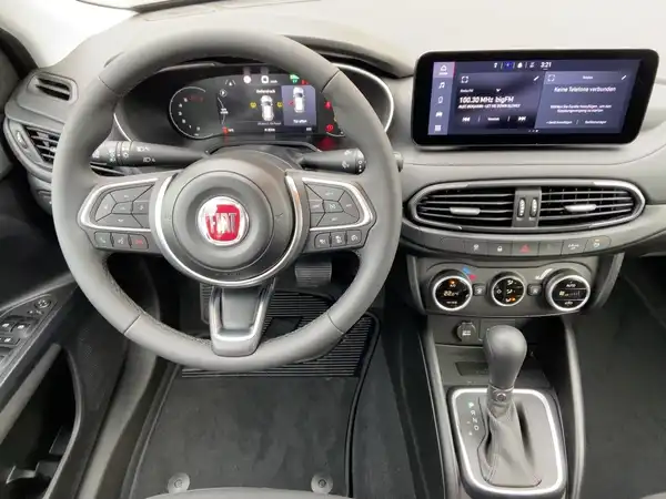 FIAT TIPO (8/15)