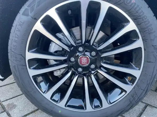 FIAT TIPO (7/15)