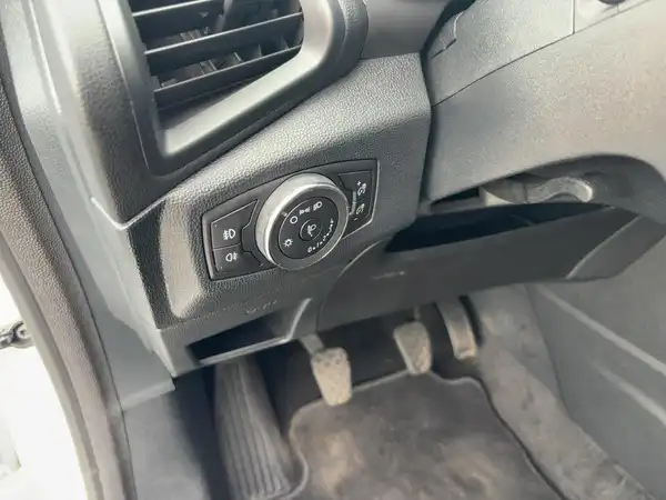 FORD CONNECT (13/15)
