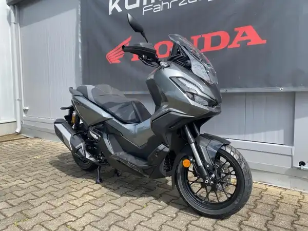 HONDA ADV (6/7)