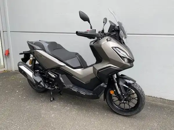 HONDA ADV350 (3/7)