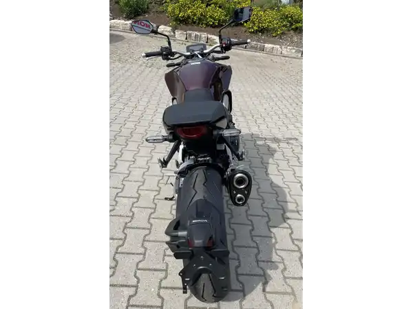 HONDA CB1000R (4/10)