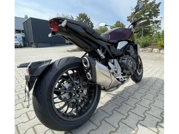 HONDA CB1000R (7/10)