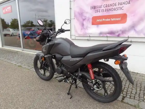 HONDA CB125F (3/7)