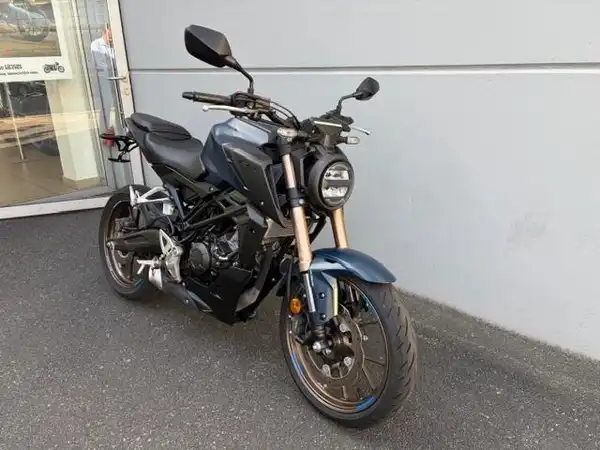 HONDA CB125R (4/7)