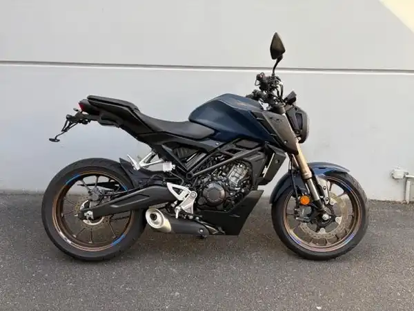 HONDA CB125R (6/7)