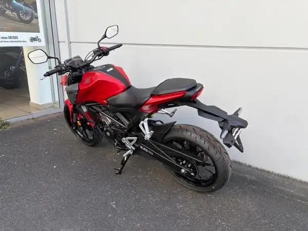 HONDA CB125R (4/6)