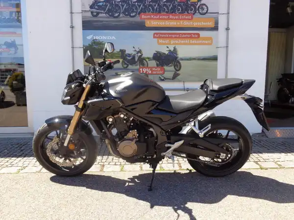 HONDA CB500F (1/6)