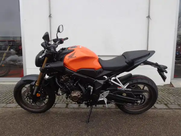 HONDA CB650R (1/8)
