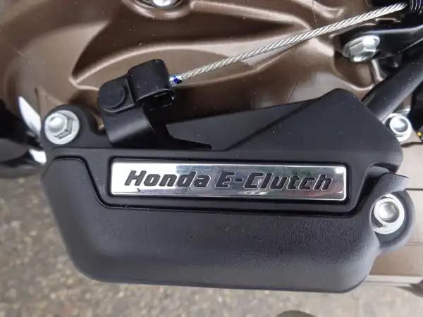 HONDA CB650R (7/8)