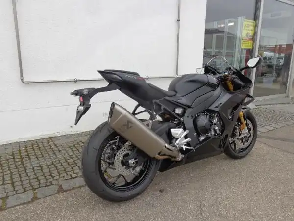 HONDA CBR1000R (5/8)