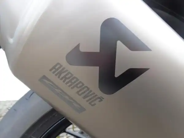 HONDA CBR1000R (7/8)