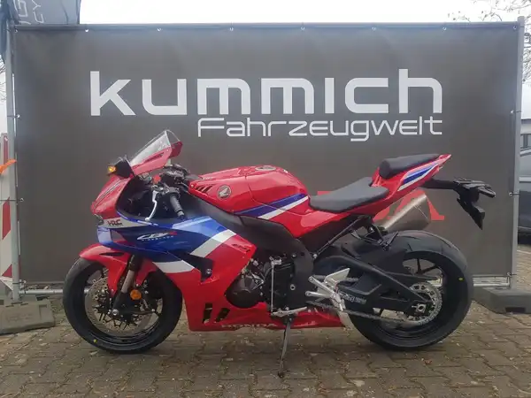 HONDA CBR1000R (1/8)