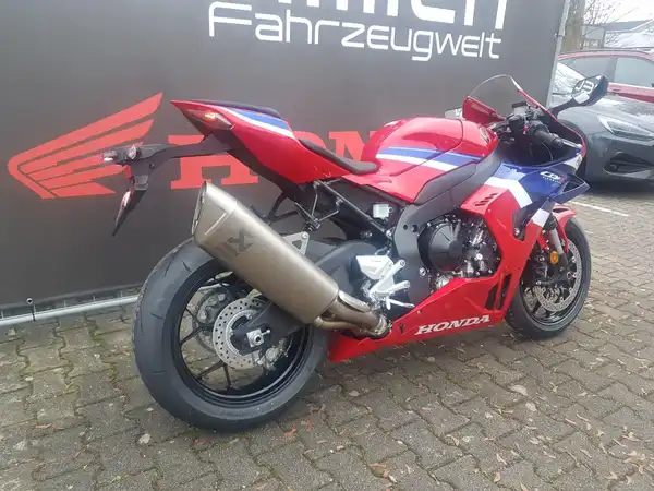 HONDA CBR1000R (5/8)