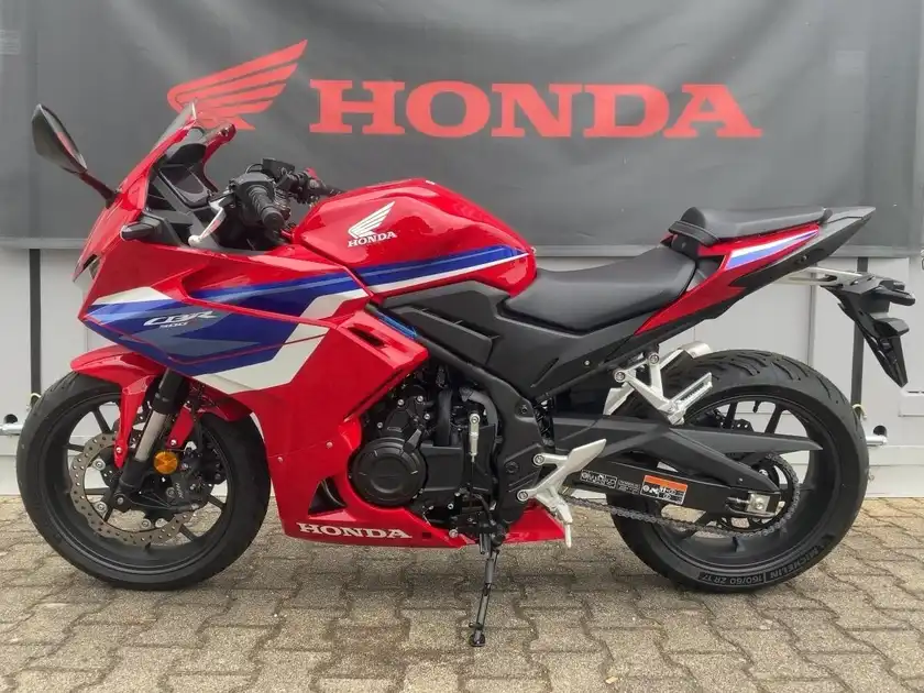 HONDA CBR500R (1/7)