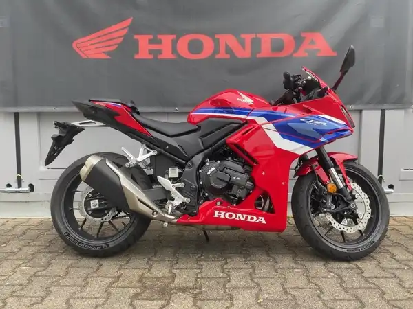 HONDA CBR500R (4/7)