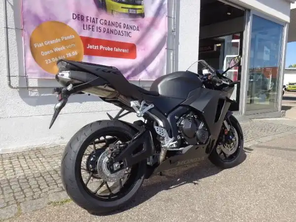 HONDA CBR600RR (5/7)