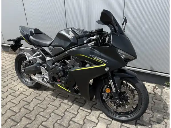 HONDA CBR650R (5/8)