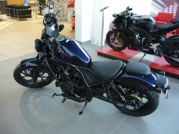 HONDA CMX1100 Rebel (2/8)