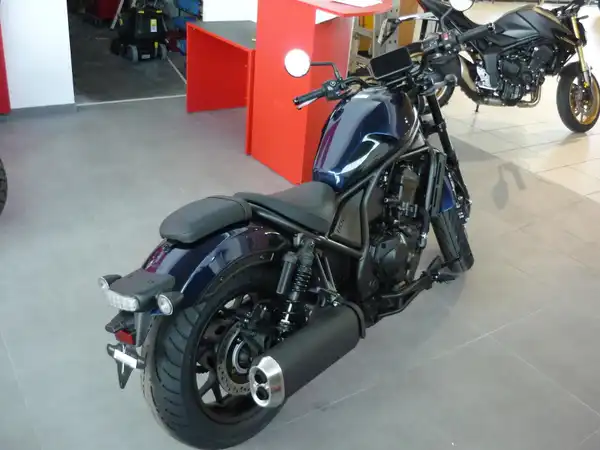 HONDA CMX1100 Rebel (3/8)