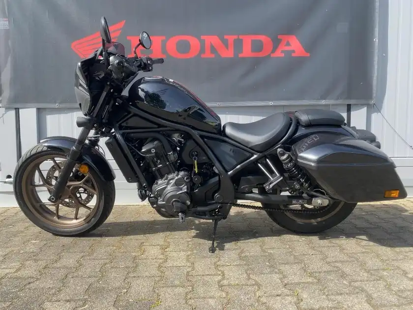 HONDA CMX1100 (1/7)