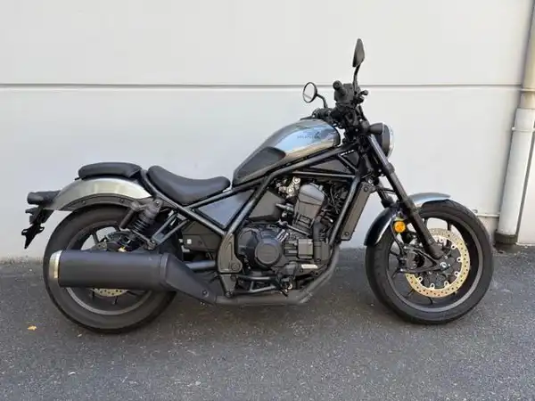 HONDA CMX1100 (3/6)