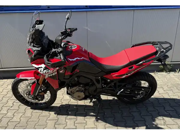 HONDA CRF1100 (1/8)