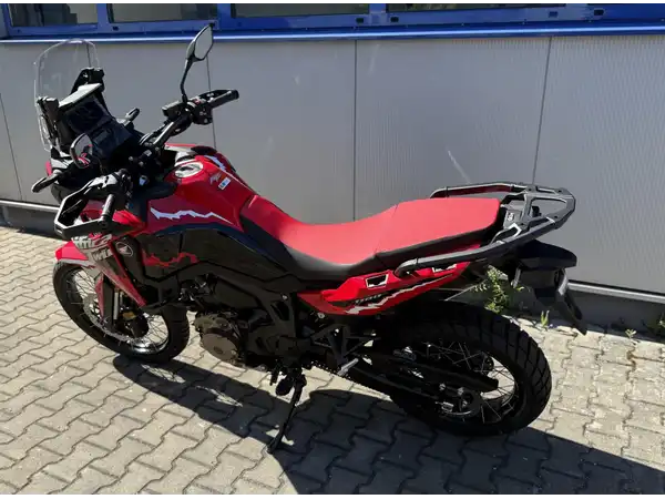 HONDA CRF1100 (3/8)