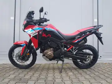 HONDA CRF1100L (1/7)