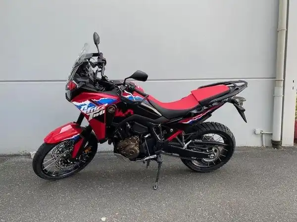 HONDA CRF1100L (1/6)